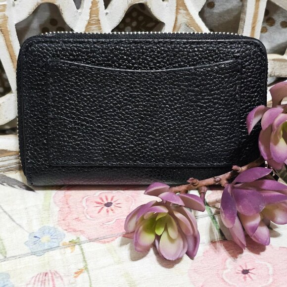 Michael Kors Black Leather Zippered Wallet Card Case. - Picture 9 of 13